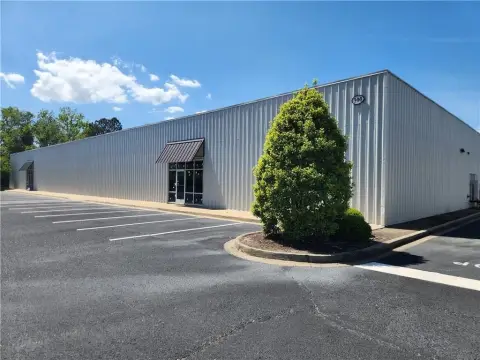 Warehouse Units with Two Roll-Up Doors