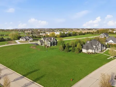 Residential Land in Merry Oaks