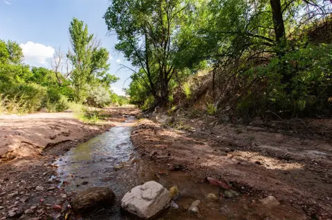 Land in Tesuque near Opera