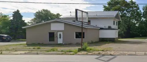 Commercial Parcel Package with Building