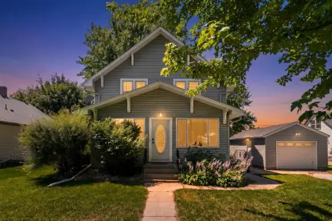 Turnkey Updated Duplex Opportunity
