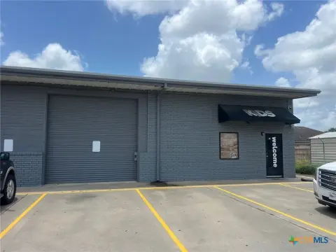 Commercial Flex Space Available