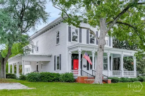 Historic Victorian Building in Guyton