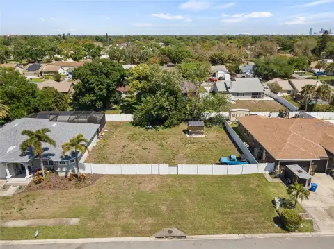Spacious Vacant Lot in St. Petersburg