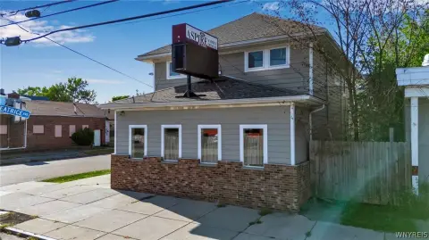 Dental Office with Apartment Upstairs