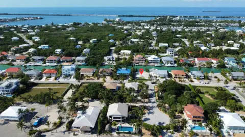 Duck Key Canal Frontage Lot