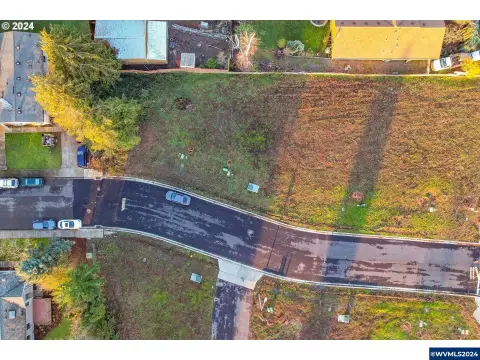 Woodburn Duplex Lot Opportunity