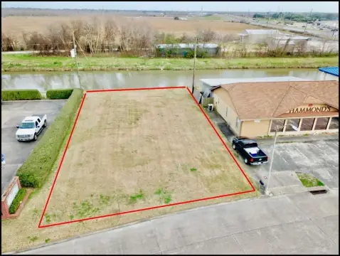 Commercial Lot in Port Neches