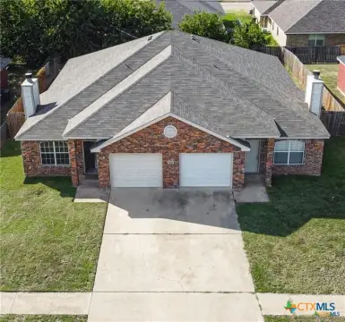 Duplex with Two 3BR/2BA Units