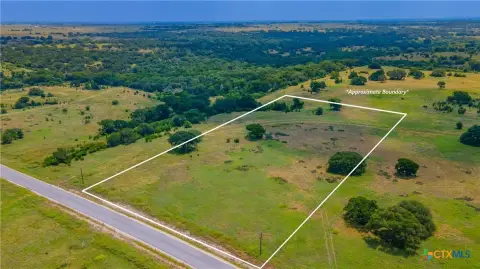 Gated Ranch Homesite with Oak Trees