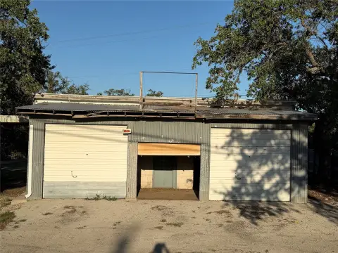 Flex Space with Metal Building