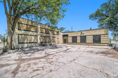 Detroit Industrial Building For Sale
