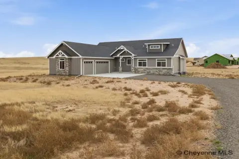 Cheyenne Ranch on 4.66 Acres