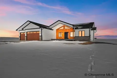 Cheyenne Ranch on Scenic Acres
