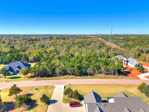 Residential Land in Highland Estates