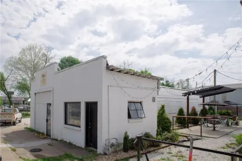 Fayetteville Retail Space For Rent