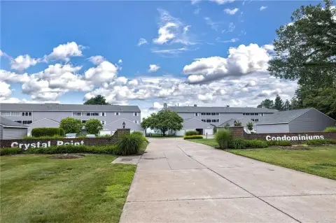 Convertible Two-Unit Condo Residence