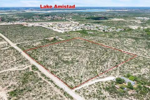 Del Rio Acreage on Pike Road