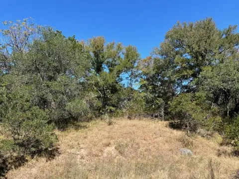 Unrestricted Acreage on Little Blanco River