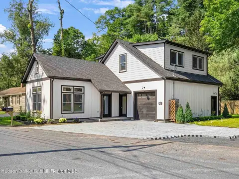 Newly Constructed Creative Workspace