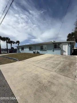 Daytona Beach Income-Producing Duplex