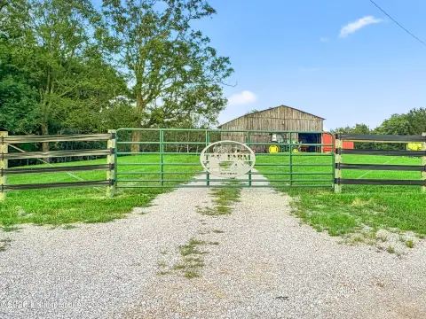 Recreational Hunting Tract with Utilities