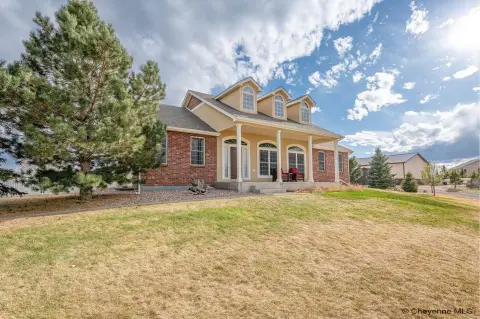 Cheyenne Ranch with RV Outbuilding