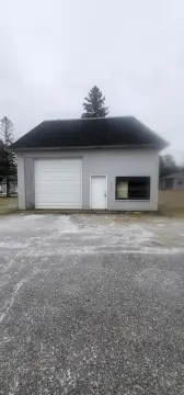 Free-Standing Commercial Space Available