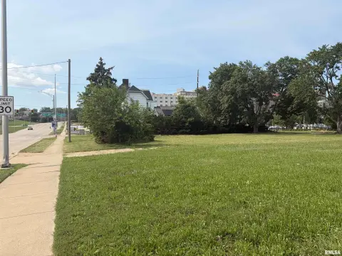 Multi-Parcel Development Land