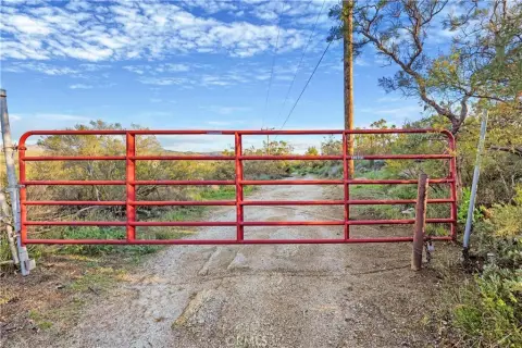Improved Ranch Land Parcel