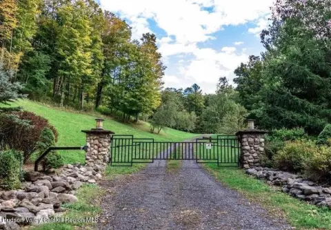 Chatham Land with Mountain Views
