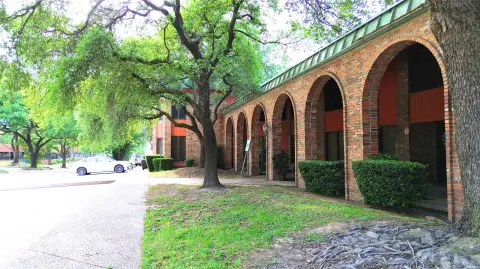 Office Condo with Marquee Visibility