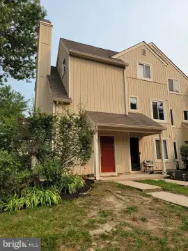 Upper-Level Residential Income Property