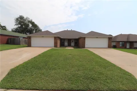 Fayetteville Duplex Near University