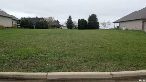 Residential Land in Springfield, IL