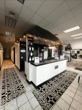 Full-Service Salon Suites