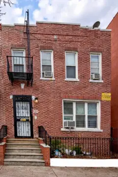 Soundview Triplex with Income Potential
