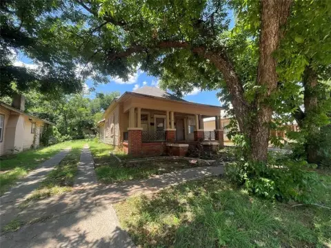 Wichita Falls Triplex with Potential
