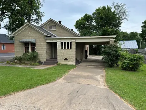 Corner Specialty Property