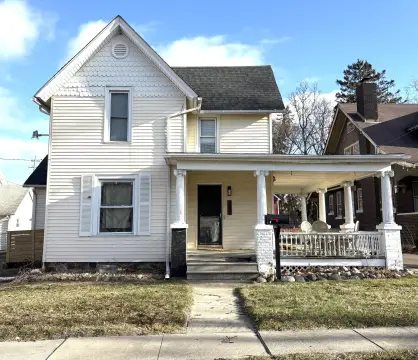 Well-Maintained Duplex in Flint, MI