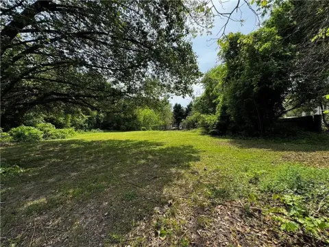 Marietta Land in Historic District