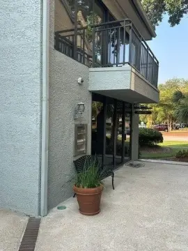 End-Unit Office Condominium