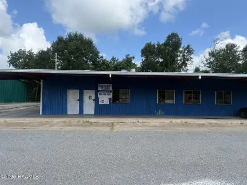 Metal Automotive Repair Building