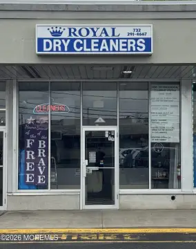 Established Dry-Cleaning Business Opportunity