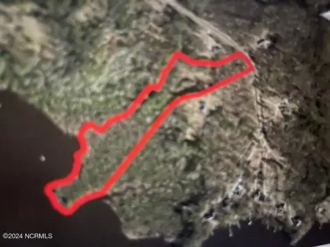 Waterfront Lot in Freshwater Subdivision