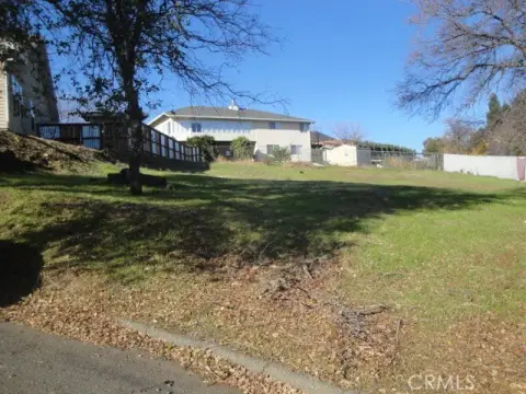 Lakeside Village Building Lot