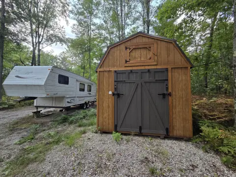 Recreation Land with Fifth Wheel