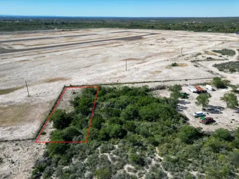 Del Rio Undeveloped Lot