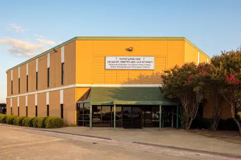 Mixed-Use Building with Warehouse Space
