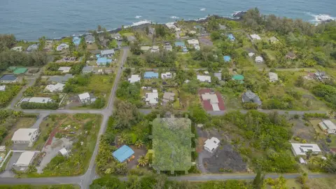 Prime Land Near the Ocean